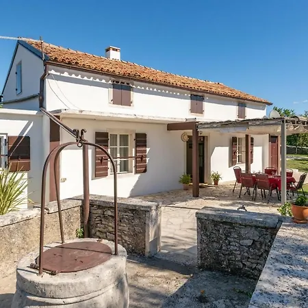 Casa Iris
